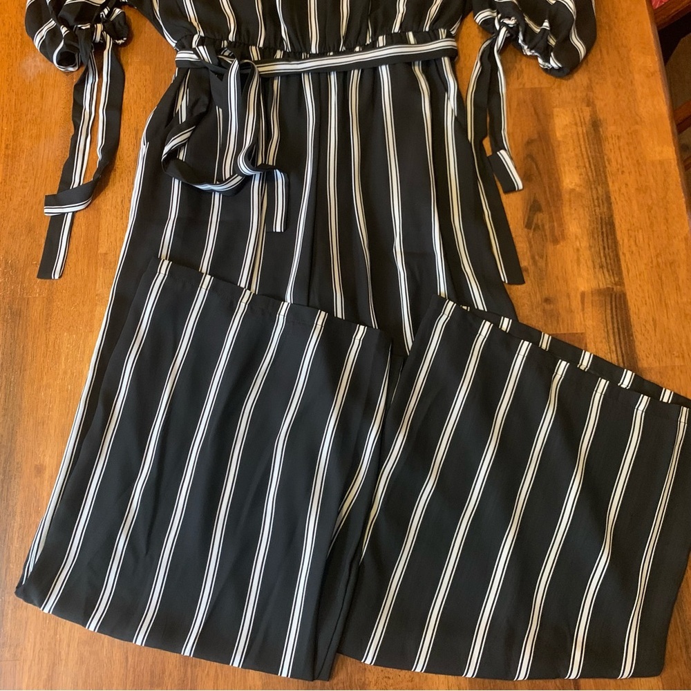 Luxology Jumpsuit 10 Black and White Striped Belt Tie Sleeves Wide leg pants - Picture 2 of 12